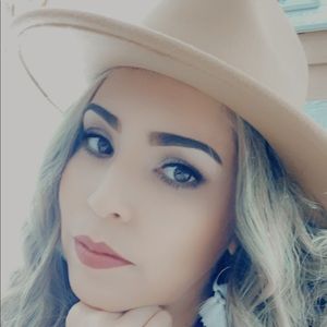 Meet your Posher, Doris